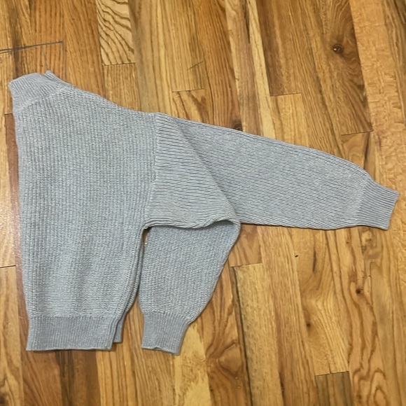 Girls sweater - Picture 3 of 3